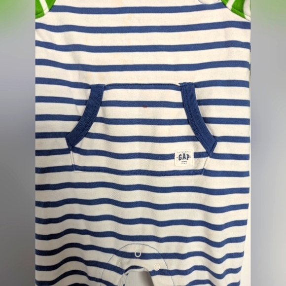🎈Baby Gap (12-18 Months) One Piece Footless Romper/Pyjamas With Snaps - Picture 2 of 14